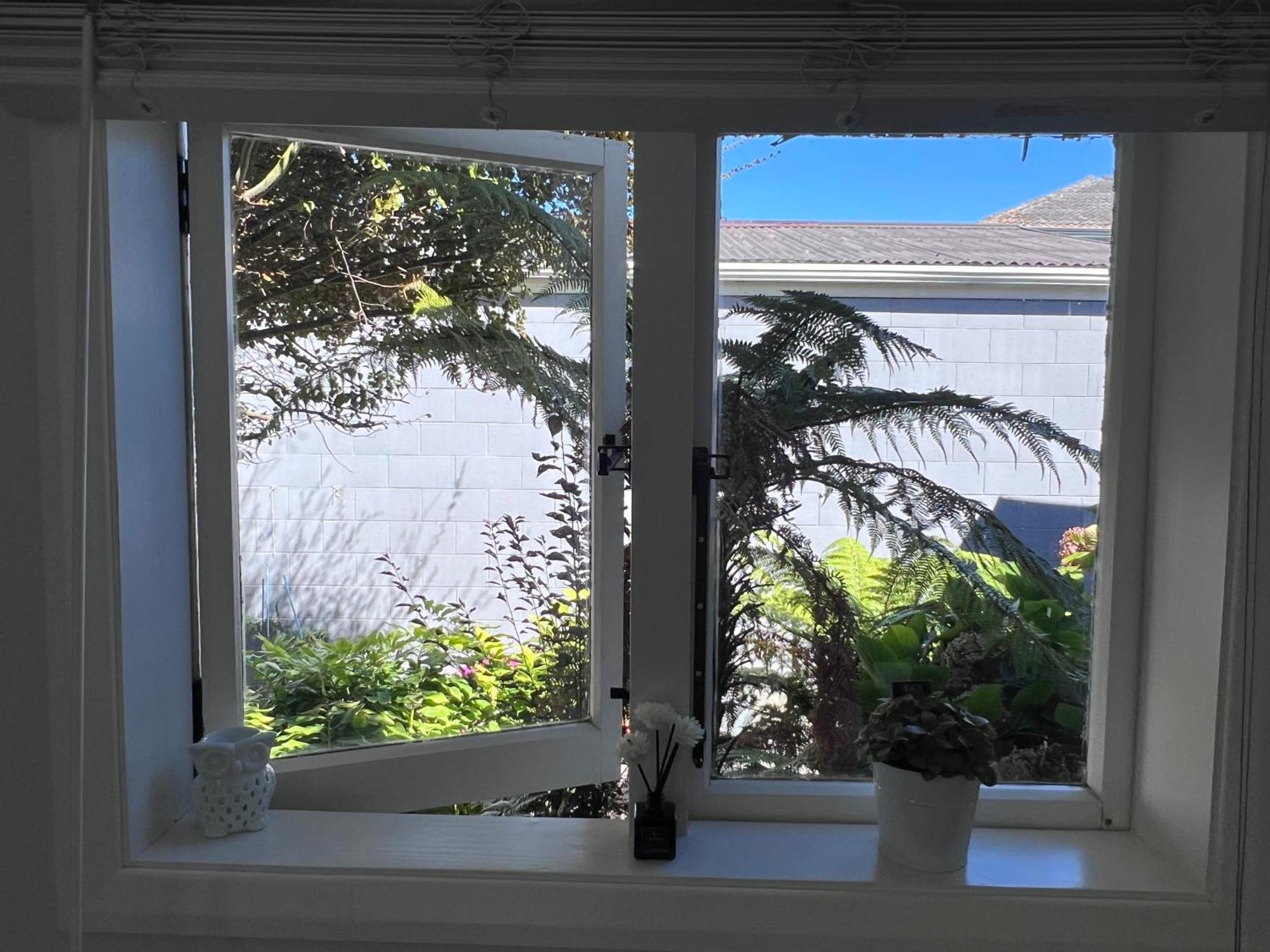 Gorgeous Villa, 7 Minutes From Airport Christchurch Exteriör bild